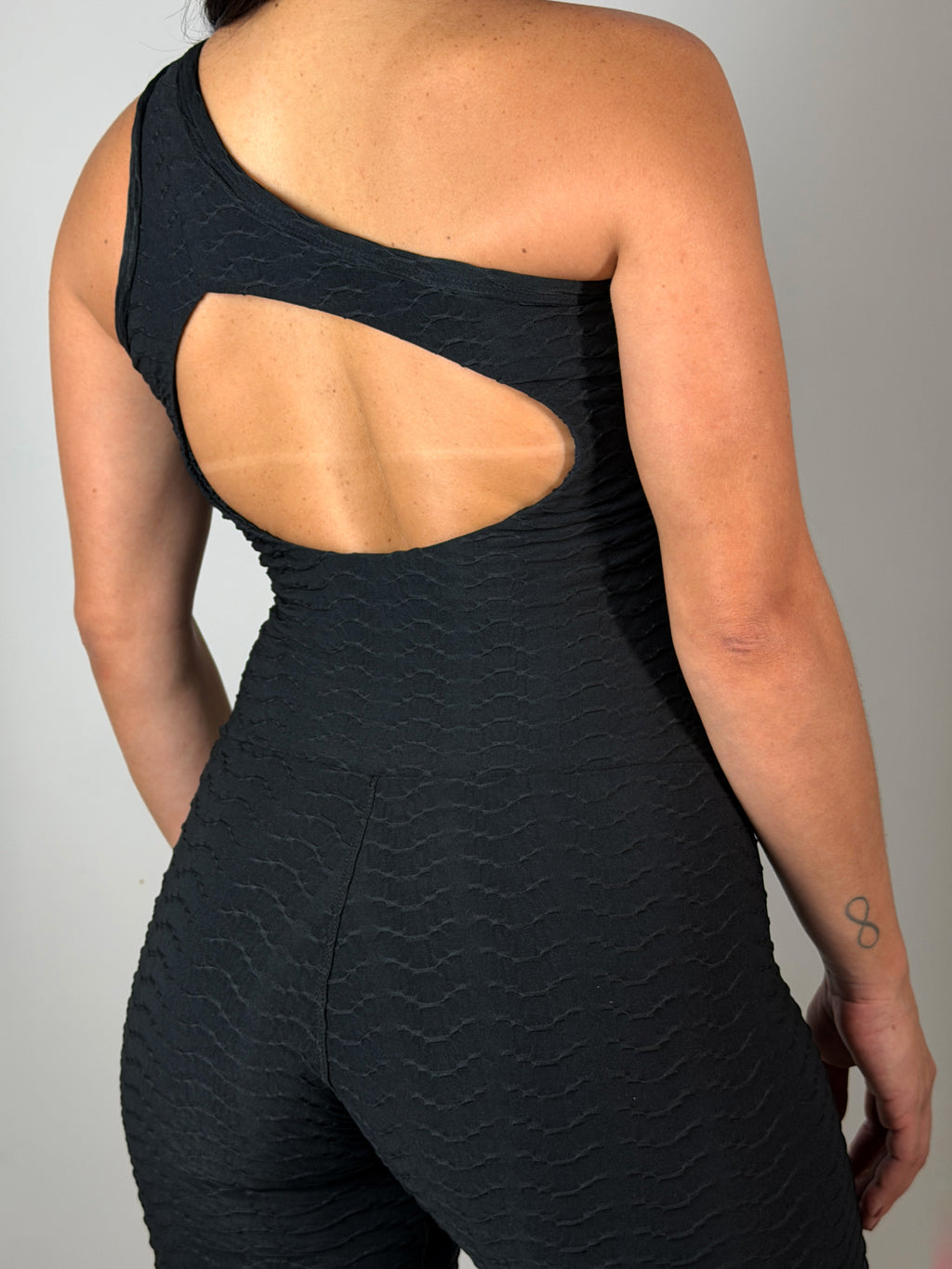 Macacão longo ombro só