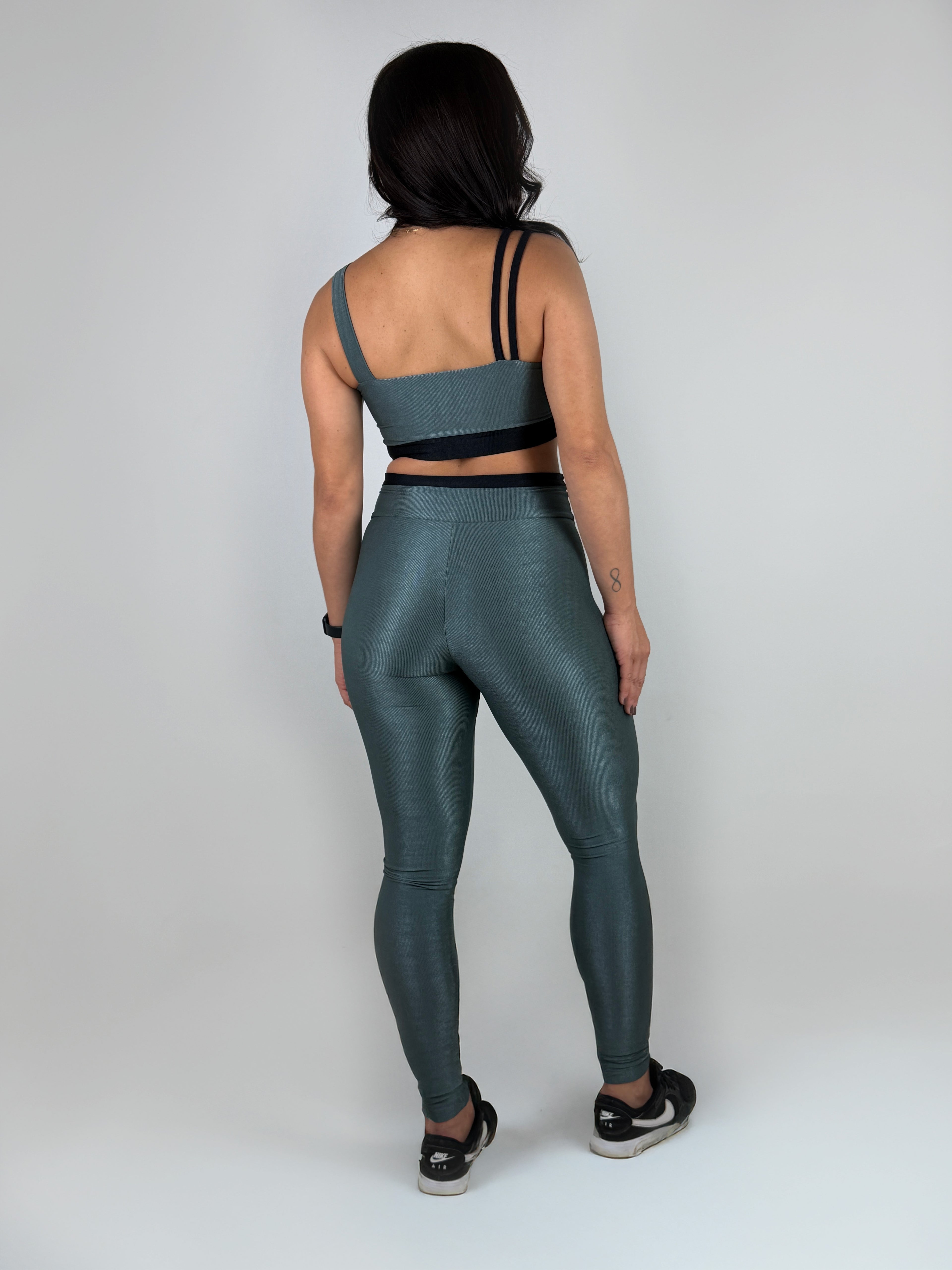 Calça Canelada Brilho Listra